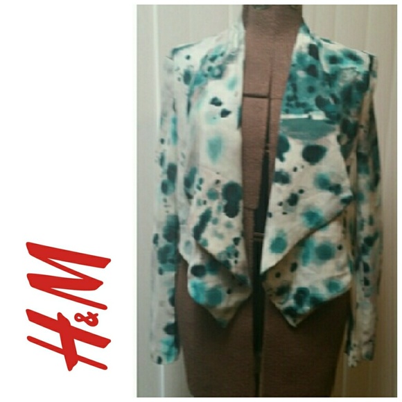 H&M Tops - H & M drapey top